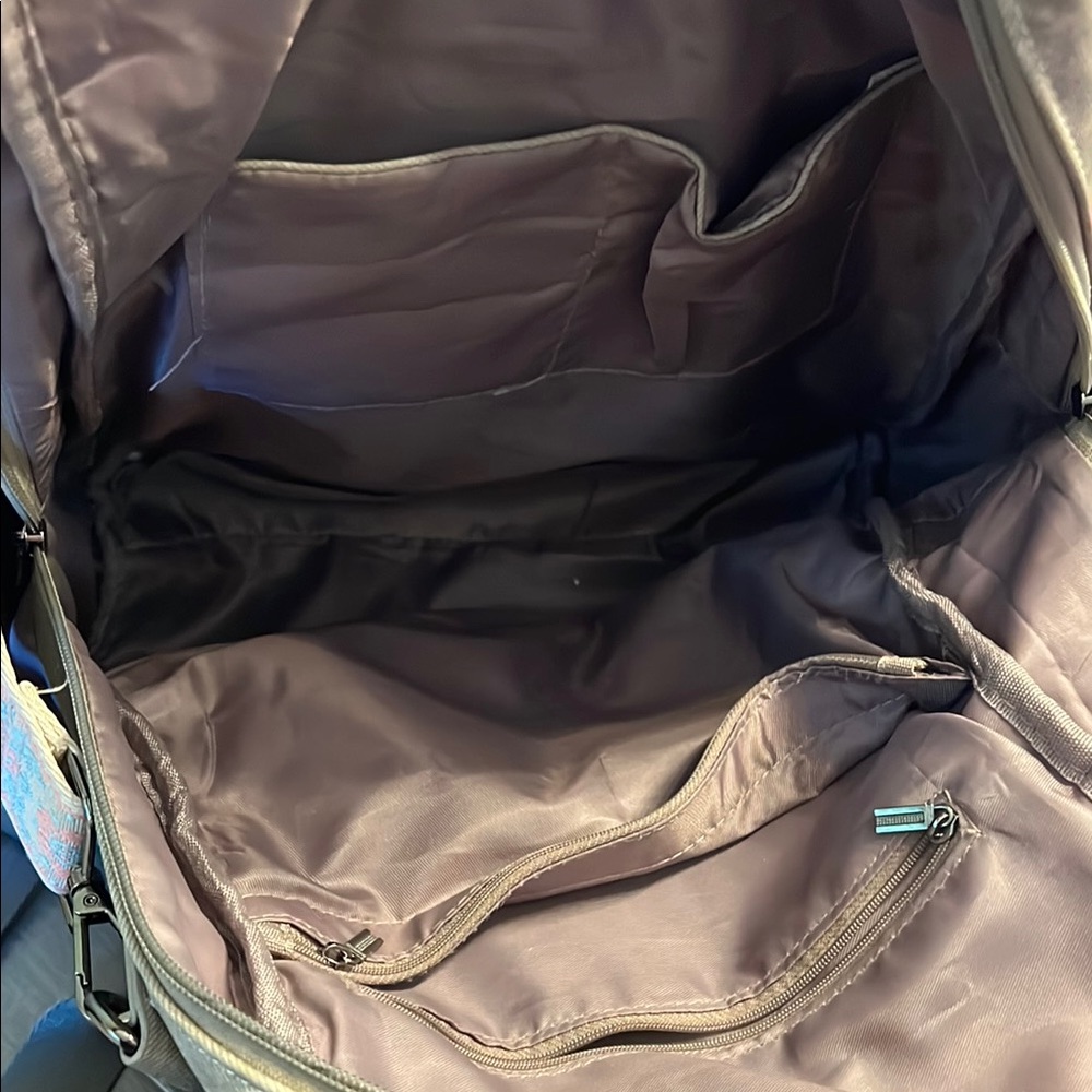 Stylish Gray Backpack With Patterned Strap - image 3